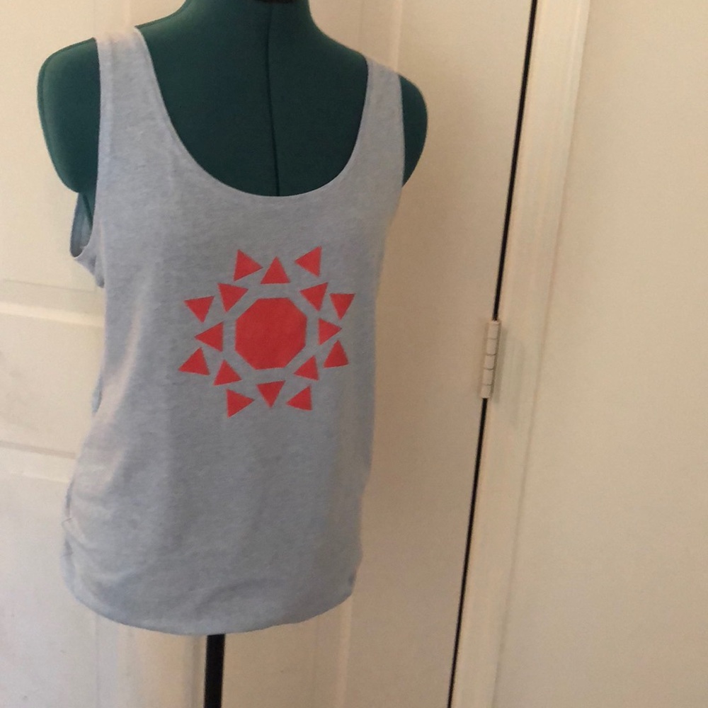 Graphic Tank
